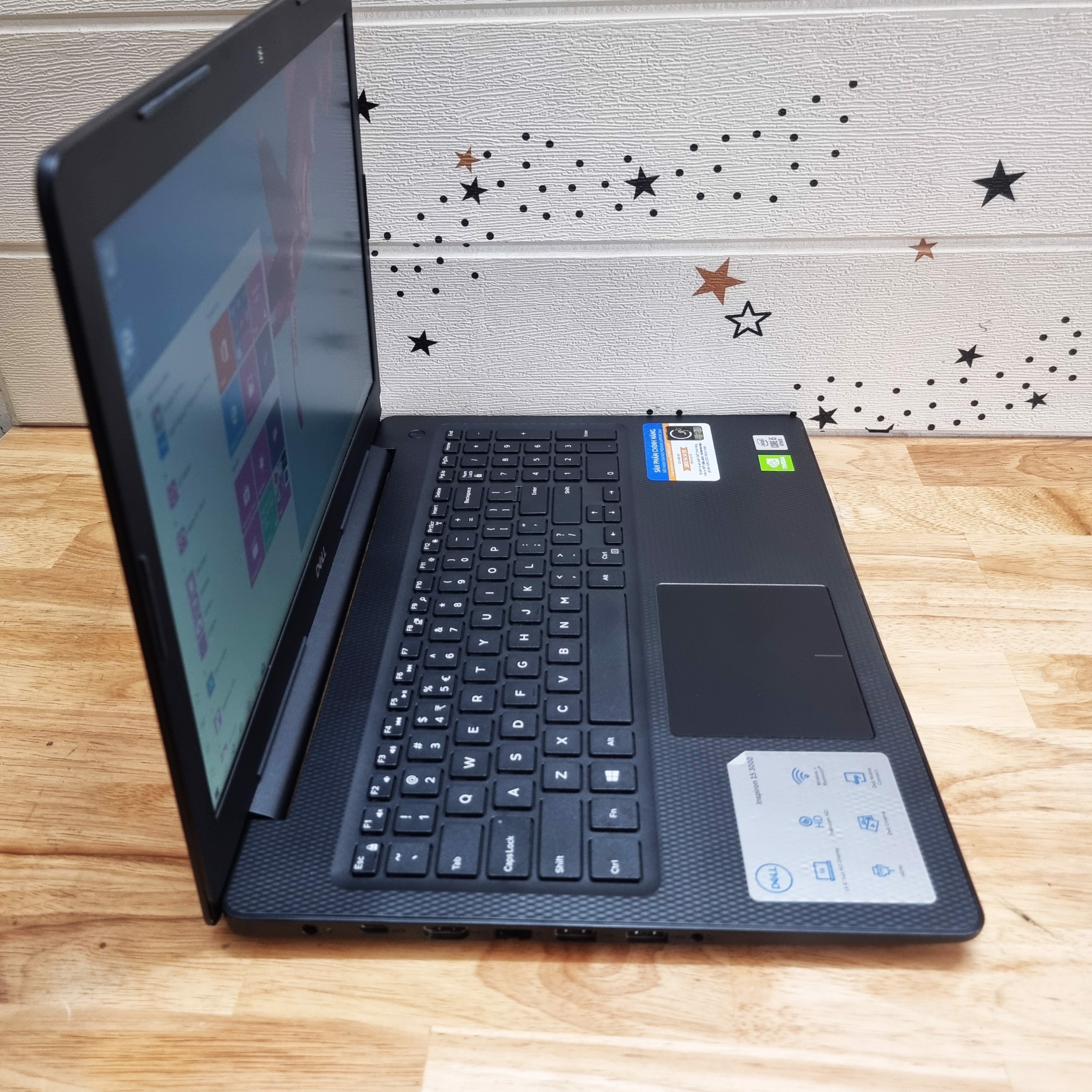 Laptop Dell Inspiron 15 3593
