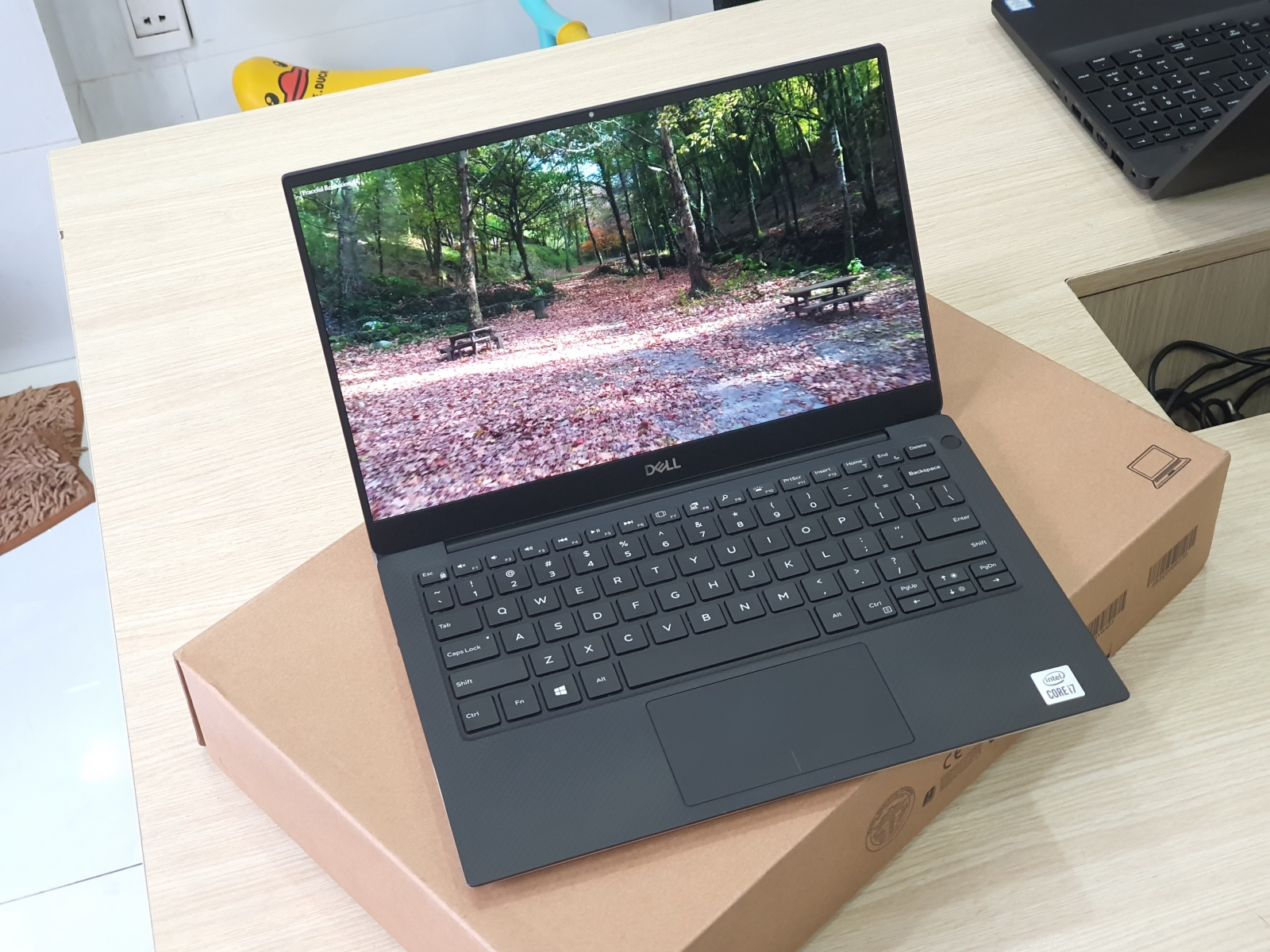 Laptop Dell XPS 7390 Core i7 1065G7 Ram 16gb SSD 256gb 13.3inch Full HD