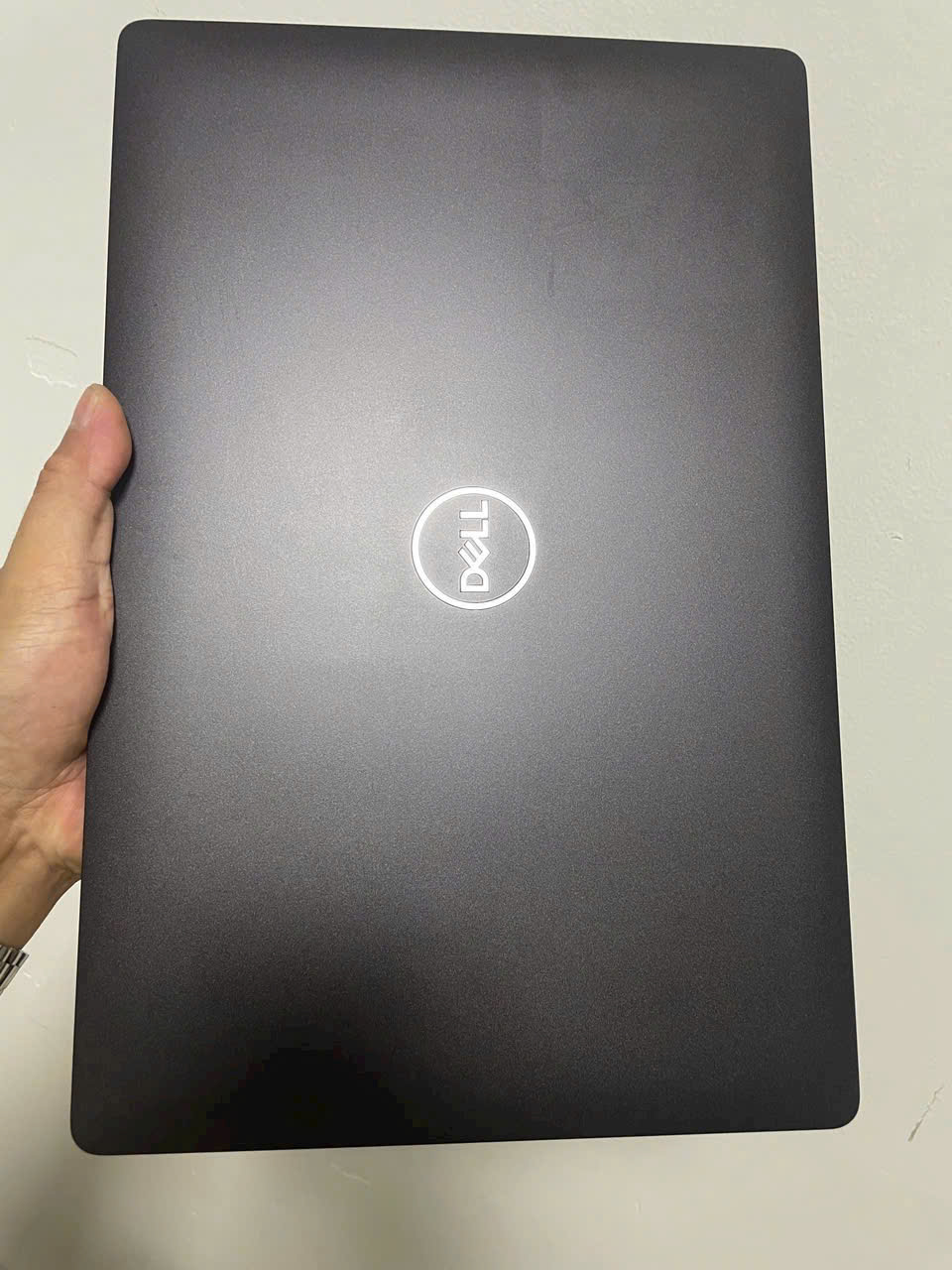 Giá Laptop Dell Latitude 5500 Core i7-8665U 16GB 256GB Màn FHD Bàn Phím Nhật