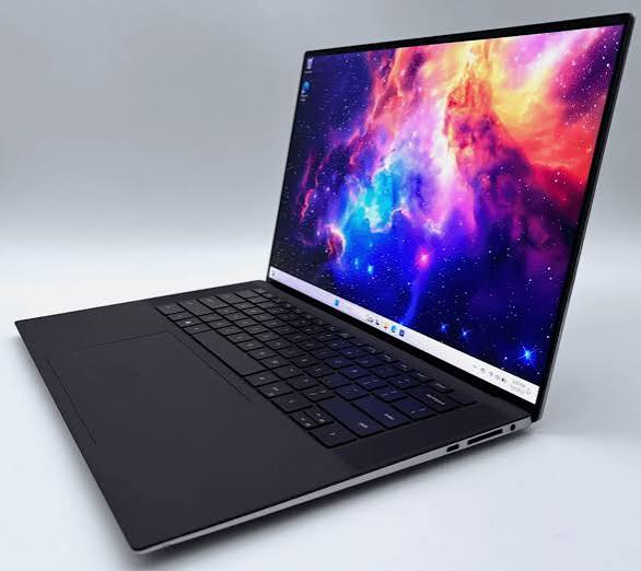 Review đánh giá chi tiết Laptop Dell Precision 5570